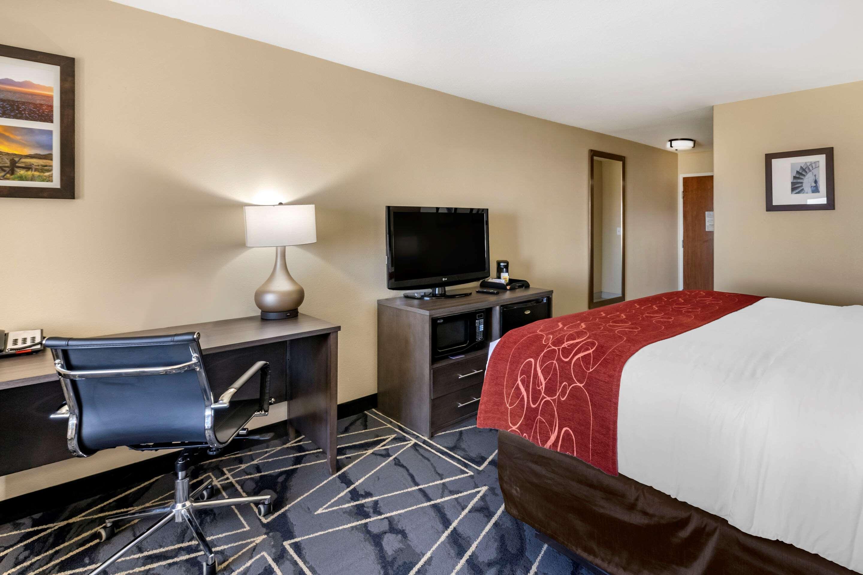Comfort Inn & Suites Lubbock Exterior photo